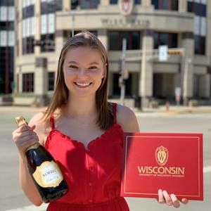 Meet your Posher, Jess